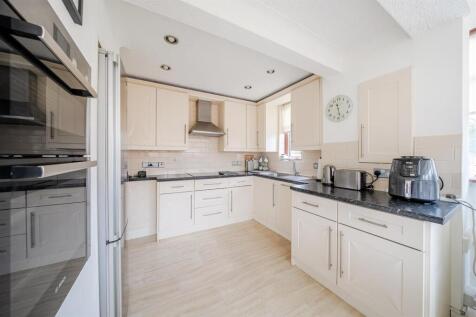 Kitchen Area.JPG