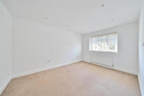 Bedroom 2.jpg