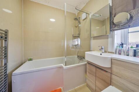 Bathroom.jpg