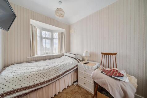 Bedroom 3.jpg