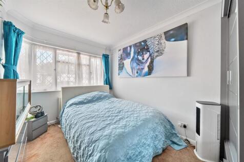 Bedroom 2.jpg