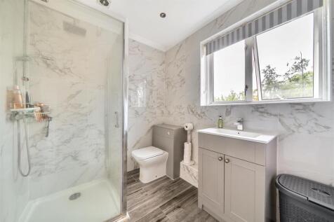 Shower Room.jpg