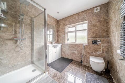 Shower Room 1.jpg