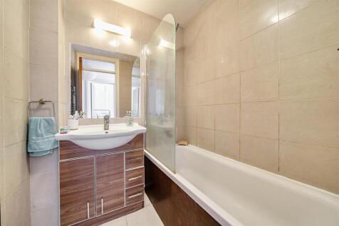 Bathroom.jpg