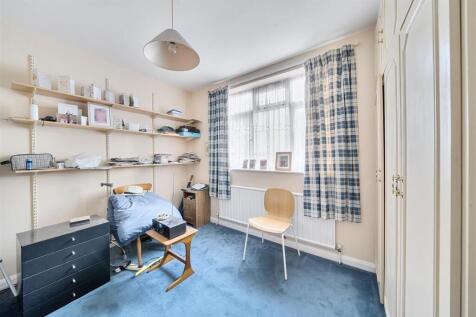 Bedroom 5.jpg