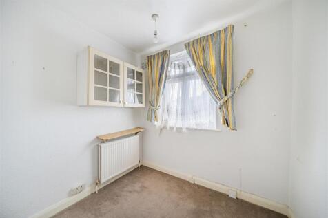 Bedroom 3.jpg