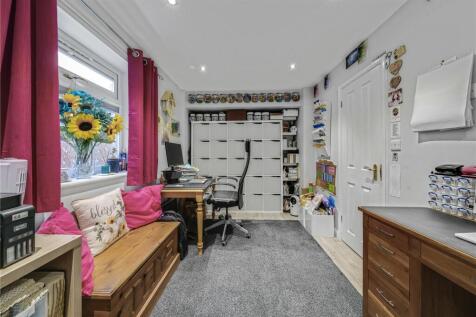 Office/ Bedroom 5