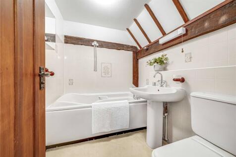 1st Floor Ensuite