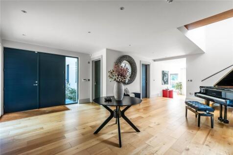 Hall/Music Room