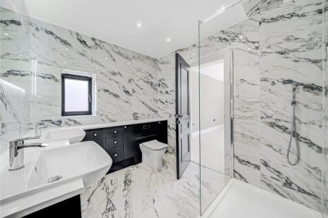 Master Ensuite