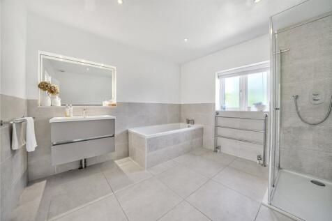 Master En-Suite