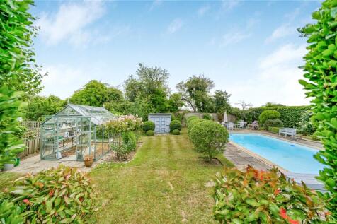 Rear Garden/Pool