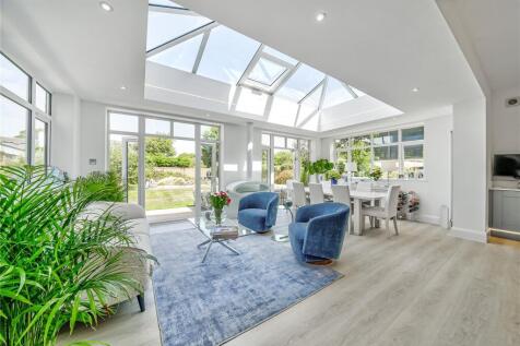 Kitchen Living Area