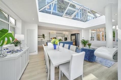 Kitchen Living Area