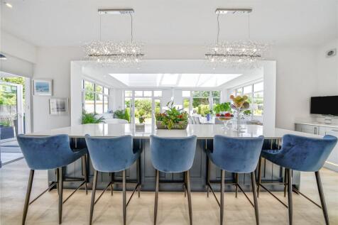 Kitchen Living Area