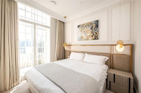 Princiapl Bedroom