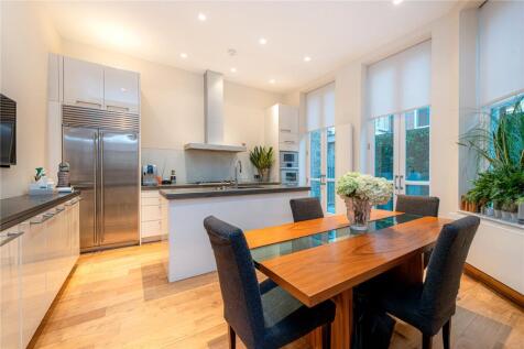 Kitchen/Dining