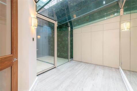 Gym/ Garden Room