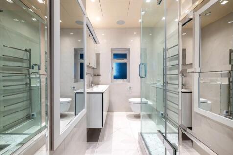 En Suite Bathroom