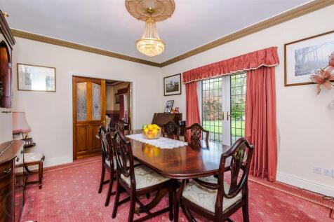 Dining Room.jpg