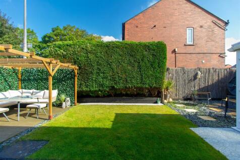 Rear Garden (3).jpg