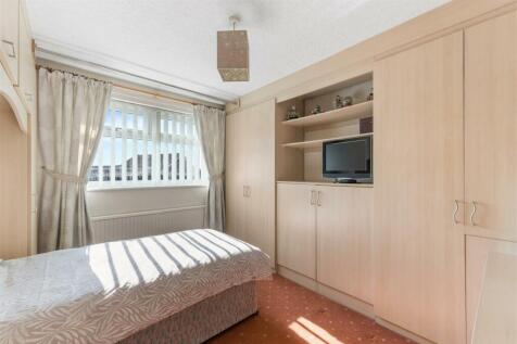Bedroom Three (2).jpg