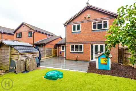 Rear Garden (4).jpg