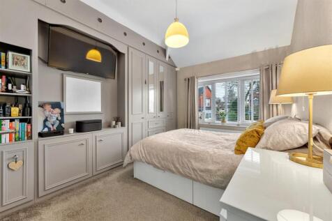 Bedroom One.jpg