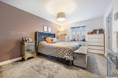 Bedroom One.jpg