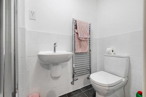 Bedroom Two Ensuite.jpg