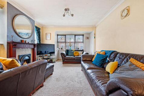 Sitting Room (3).jpg