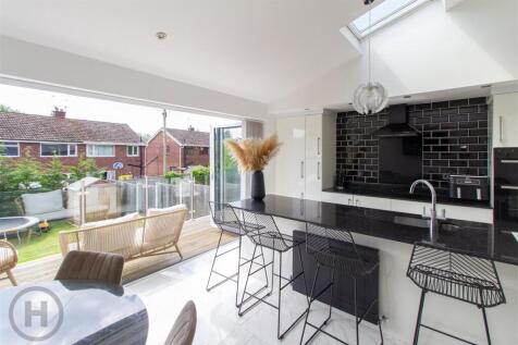 Kitchen Family Room