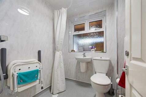 Wet Room.jpg