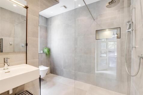 Shower Room.jpg