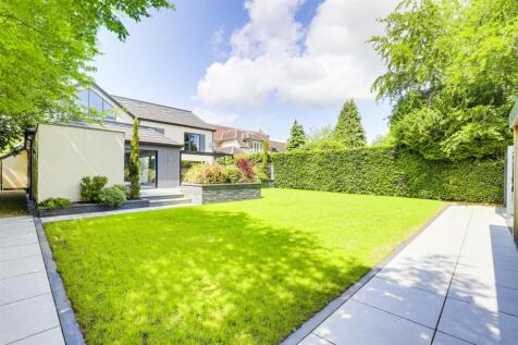 Rear Garden (5).jpg