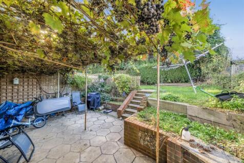 Rear Garden patio