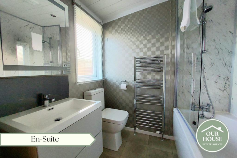 Master Bedroom/En Suite