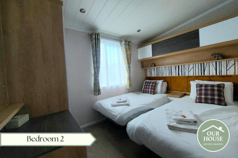 Twin Bedroom