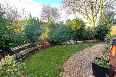 Side/Front Garden
