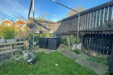 Side/Front Garden