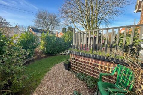 Side/Front Garden