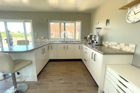 Large Modular Summerhouse/Office