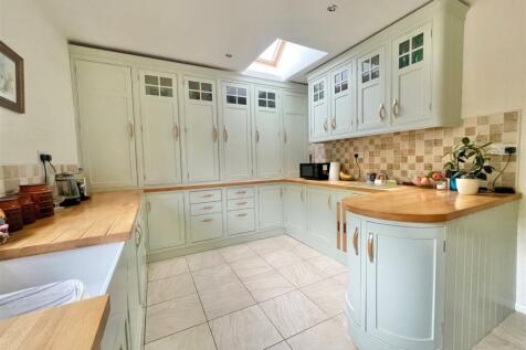 Kitchen 7.jpg