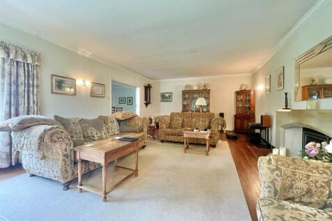 Living Room 6.jpg
