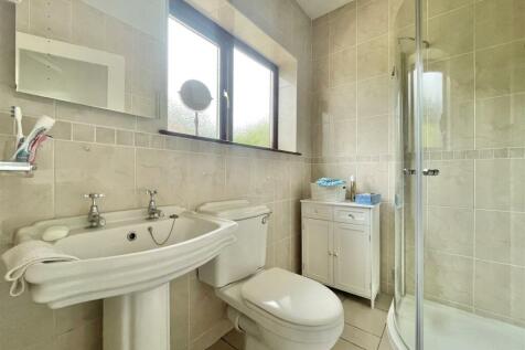 Ensuite.jpg