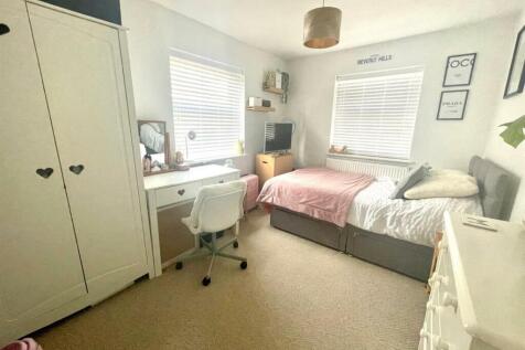 Bedroom 3 (1st Floor)