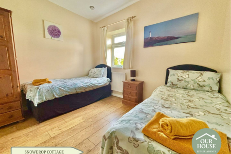 GUEST COTTAGES