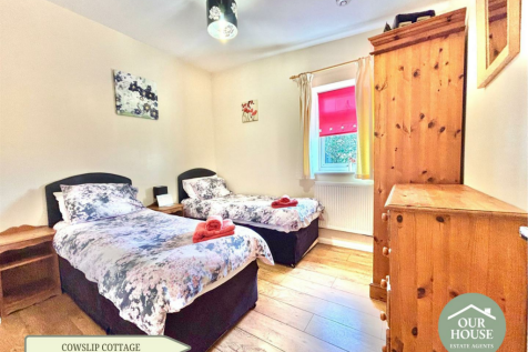GUEST COTTAGES