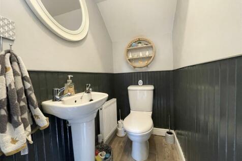 Cloakroom W/C