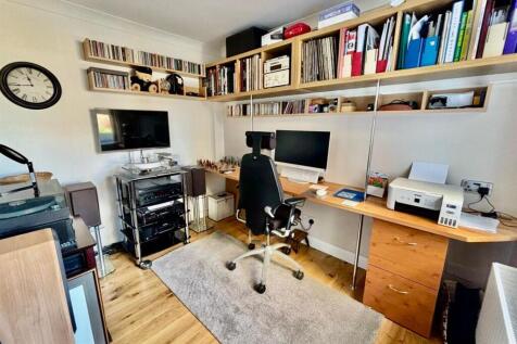 GF Study/ Bedroom 4